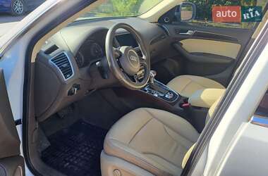 Внедорожник / Кроссовер Audi Q5 2016 в 
