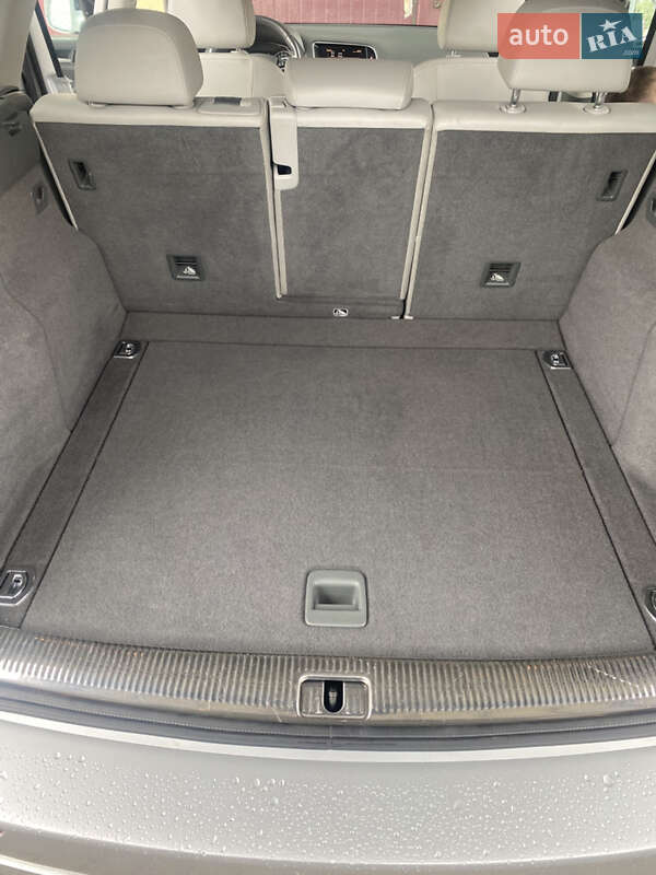 Внедорожник / Кроссовер Audi Q5 2014 в Нововолынске