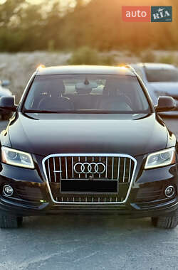 Внедорожник / Кроссовер Audi Q5 2015 в 