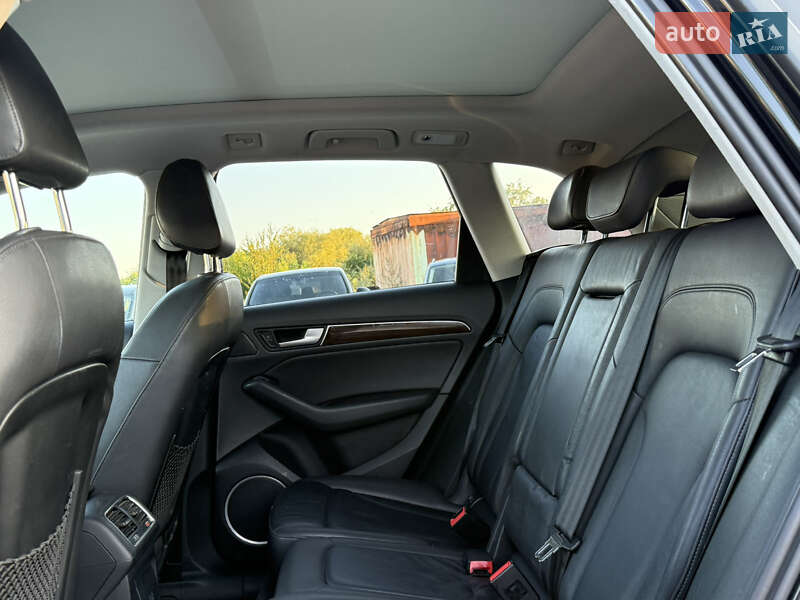 Внедорожник / Кроссовер Audi Q5 2015 в Ровно