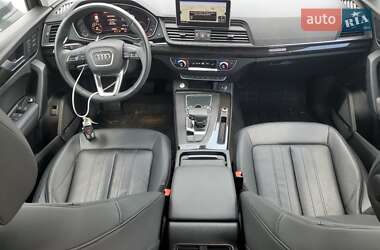 Внедорожник / Кроссовер Audi Q5 2019 в 