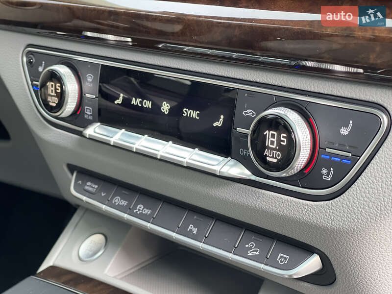 Внедорожник / Кроссовер Audi Q5 2019 в Каменском
