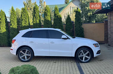 Внедорожник / Кроссовер Audi Q5 2016 в 