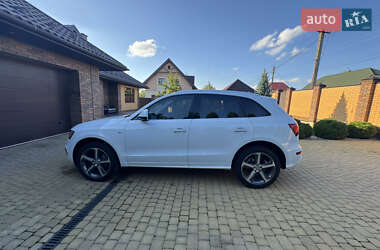 Внедорожник / Кроссовер Audi Q5 2016 в 