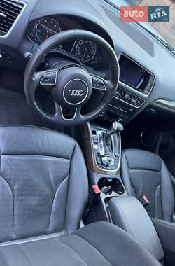 Внедорожник / Кроссовер Audi Q5 2016 в 