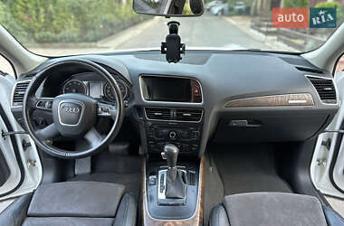 Внедорожник / Кроссовер Audi Q5 2011 в 