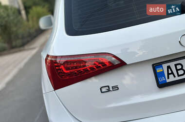 Внедорожник / Кроссовер Audi Q5 2011 в 