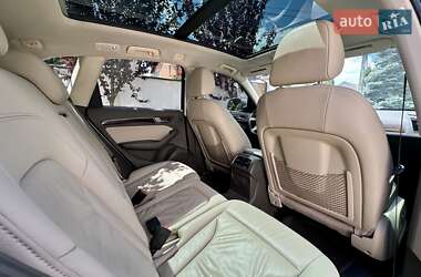 Внедорожник / Кроссовер Audi Q5 2015 в 
