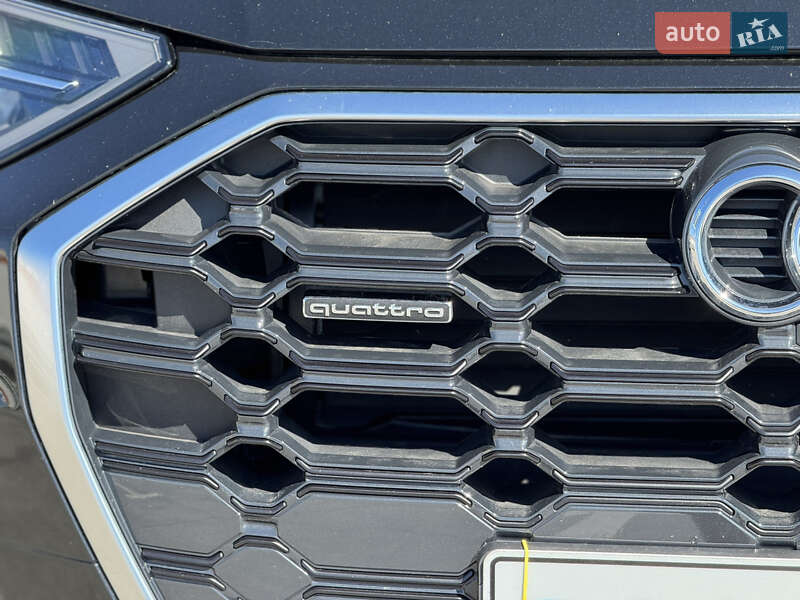 Внедорожник / Кроссовер Audi Q5 2024 в Киеве