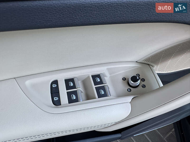 Внедорожник / Кроссовер Audi Q5 2024 в Киеве