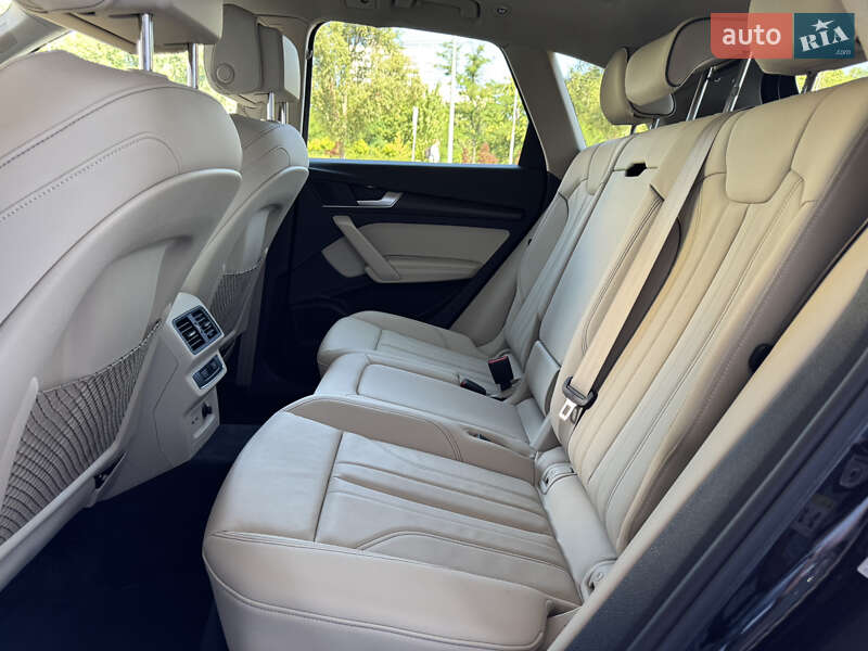 Внедорожник / Кроссовер Audi Q5 2024 в Киеве