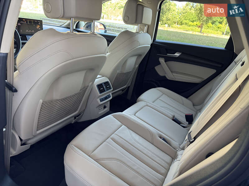 Внедорожник / Кроссовер Audi Q5 2024 в Киеве