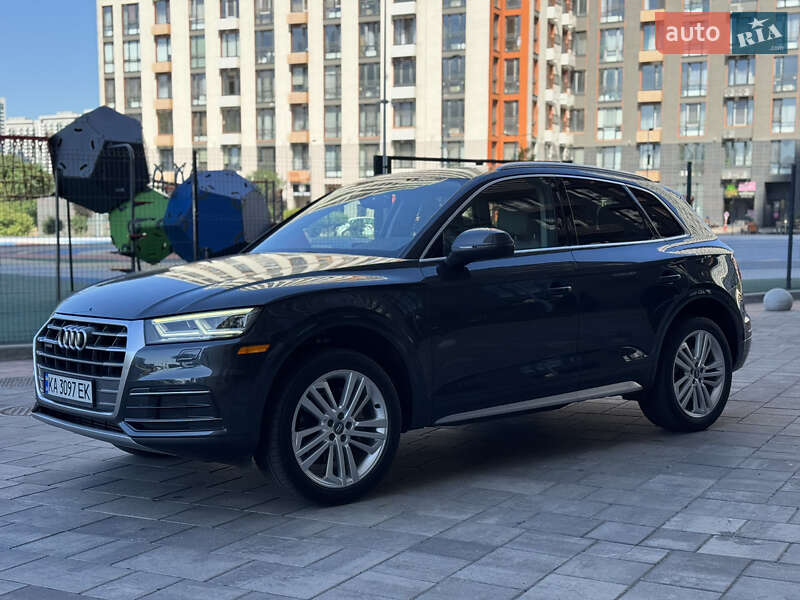 Внедорожник / Кроссовер Audi Q5 2017 в Киеве