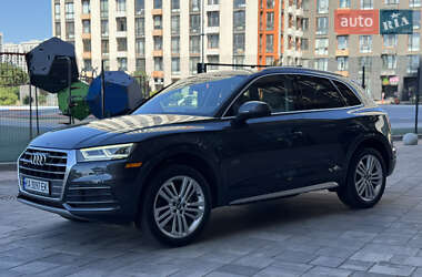 Внедорожник / Кроссовер Audi Q5 2017 в 