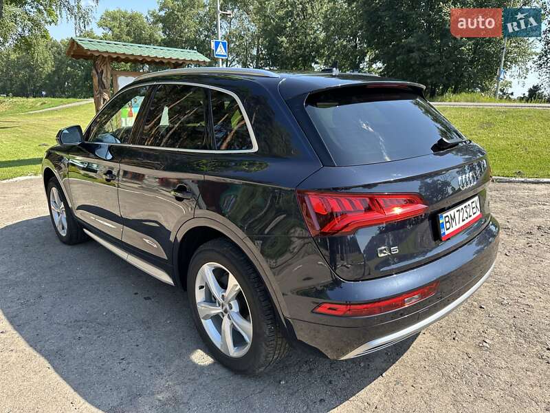 Внедорожник / Кроссовер Audi Q5 2020 в Недригайлове