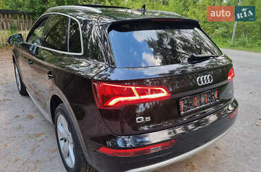 Внедорожник / Кроссовер Audi Q5 2018 в 