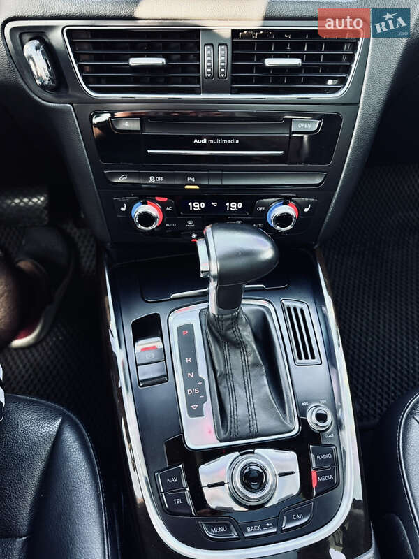 Внедорожник / Кроссовер Audi Q5 2012 в Черновцах