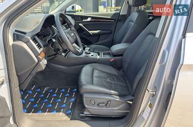 Внедорожник / Кроссовер Audi Q5 2018 в 