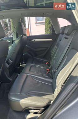 Внедорожник / Кроссовер Audi Q5 2012 в 