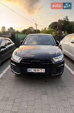Позашляховик / Кросовер Audi Q5 2017 в 