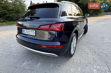 Внедорожник / Кроссовер Audi Q5 2018 в 