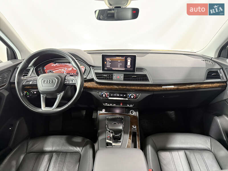 Внедорожник / Кроссовер Audi Q5 2018 в Одессе