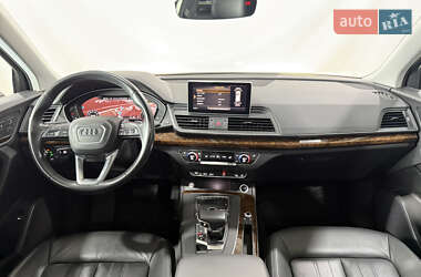 Внедорожник / Кроссовер Audi Q5 2018 в 
