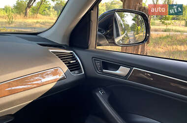 Внедорожник / Кроссовер Audi Q5 2012 в 