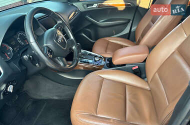 Внедорожник / Кроссовер Audi Q5 2011 в 
