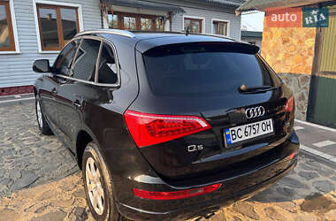 Внедорожник / Кроссовер Audi Q5 2011 в 