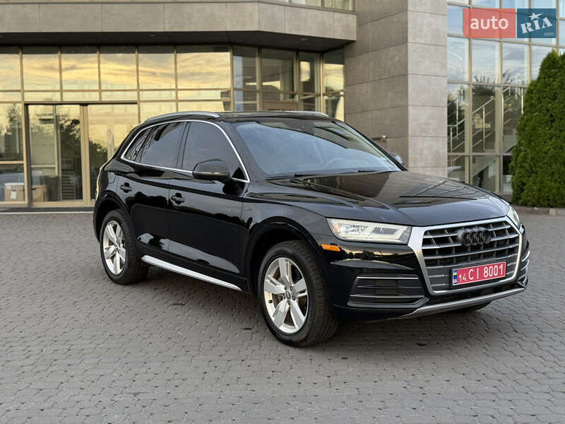Внедорожник / Кроссовер Audi Q5 2017 в Хмельницком