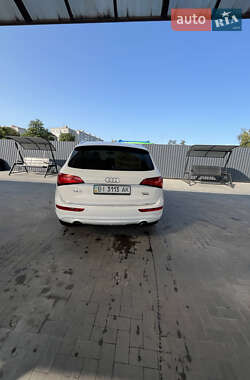 Внедорожник / Кроссовер Audi Q5 2016 в 