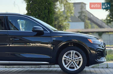 Внедорожник / Кроссовер Audi Q5 2021 в 