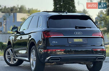 Внедорожник / Кроссовер Audi Q5 2021 в 