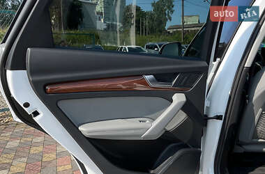 Внедорожник / Кроссовер Audi Q5 2022 в 