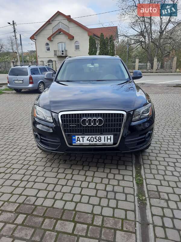 Внедорожник / Кроссовер Audi Q5 2011 в Ивано-Франковске