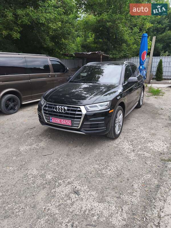 Внедорожник / Кроссовер Audi Q5 2019 в 