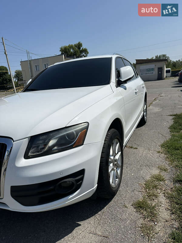 Позашляховик / Кросовер Audi Q5 2011 в Кременчуці