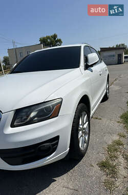 Внедорожник / Кроссовер Audi Q5 2011 в 