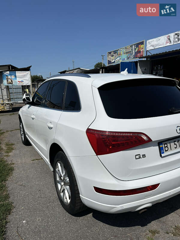 Позашляховик / Кросовер Audi Q5 2011 в Кременчуці