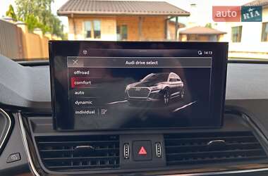 Внедорожник / Кроссовер Audi Q5 2022 в 