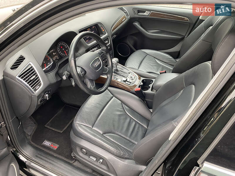 Внедорожник / Кроссовер Audi Q5 2015 в Луцке