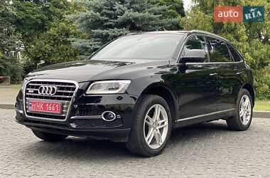 Внедорожник / Кроссовер Audi Q5 2015 в 