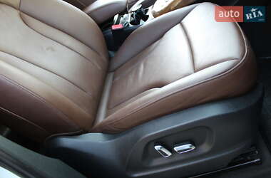 Внедорожник / Кроссовер Audi Q5 2015 в 