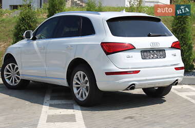 Внедорожник / Кроссовер Audi Q5 2015 в 