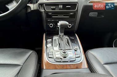 Внедорожник / Кроссовер Audi Q5 2016 в 