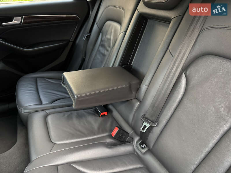 Внедорожник / Кроссовер Audi Q5 2016 в Стрые