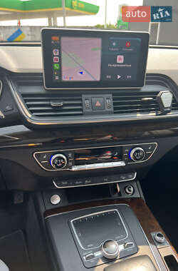 Внедорожник / Кроссовер Audi Q5 2018 в 