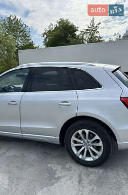 Внедорожник / Кроссовер Audi Q5 2013 в 