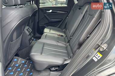 Внедорожник / Кроссовер Audi Q5 2019 в 